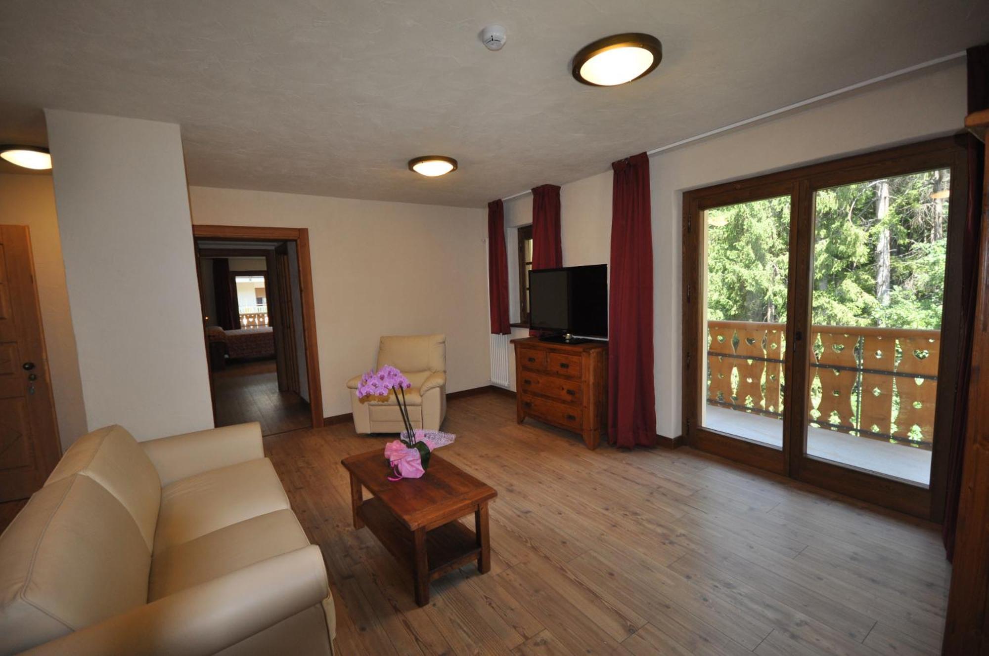 Limone Palace Aparthotel Limone Piemonte Eksteriør bilde