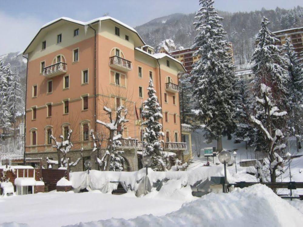 Limone Palace Aparthotel Limone Piemonte Eksteriør bilde