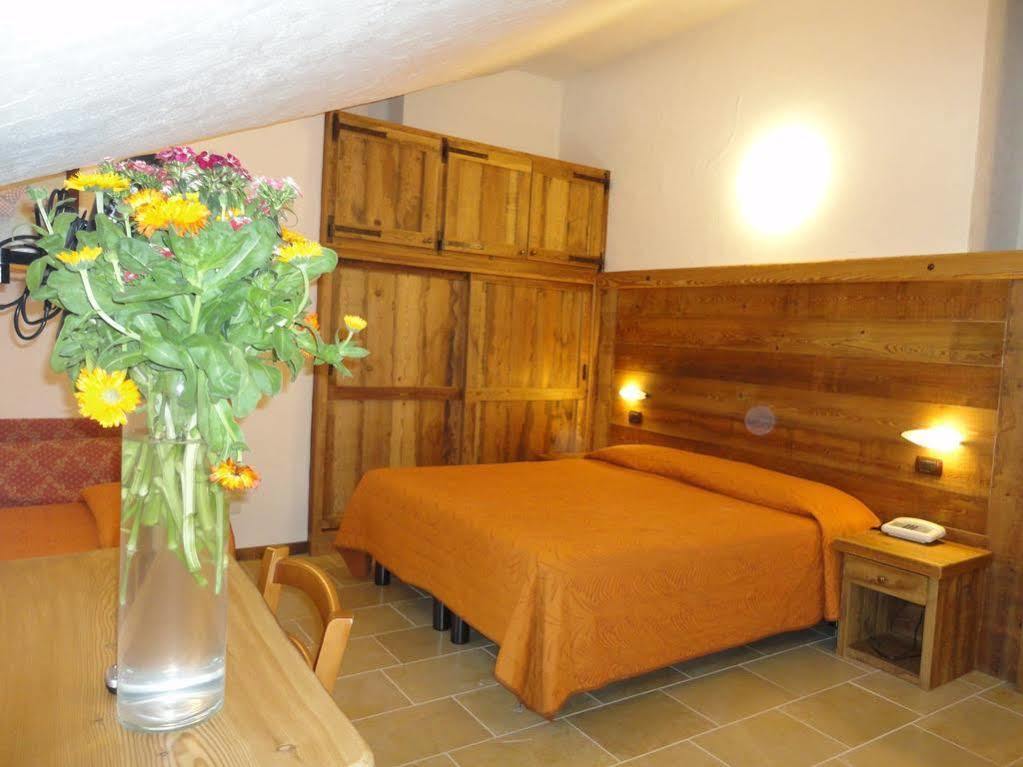 Limone Palace Aparthotel Limone Piemonte Eksteriør bilde